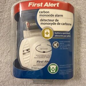 First Alert White Carbon Monoxide Alarm - Battery Operated